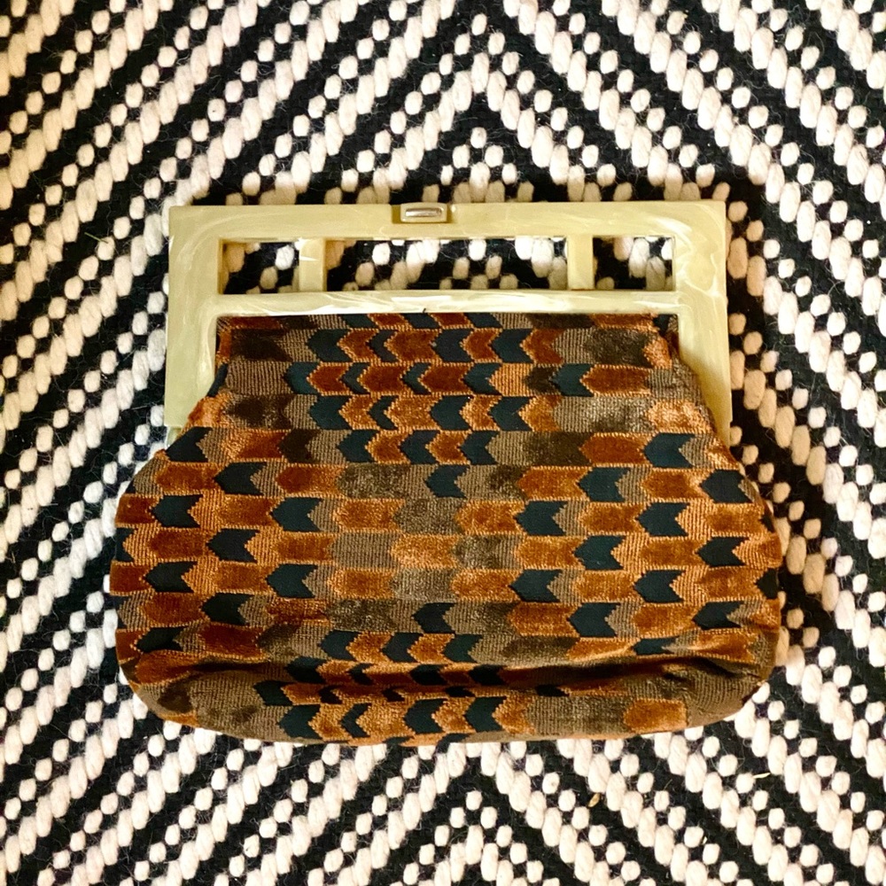 *** SOLD*** Vintage Handbag